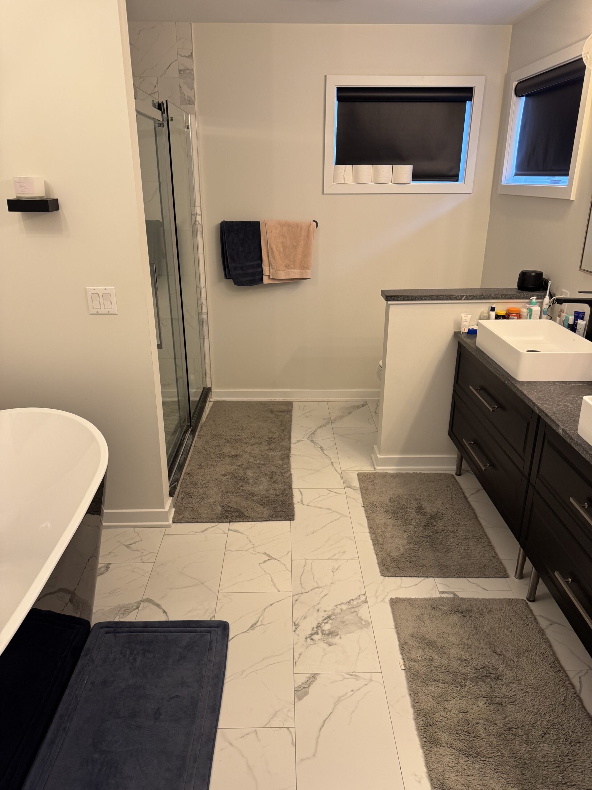 A bathroom cleaned by the team of Five Star Clean LLC
